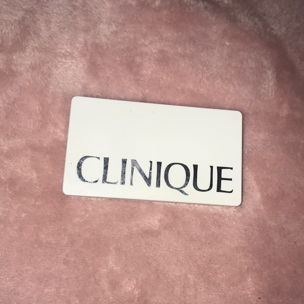 NEED GONE Clinique All About Shadow Quad